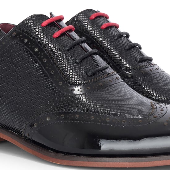 Zapatos brogue de charol negro para hombre de Justin Reess - Flynn - Image 5