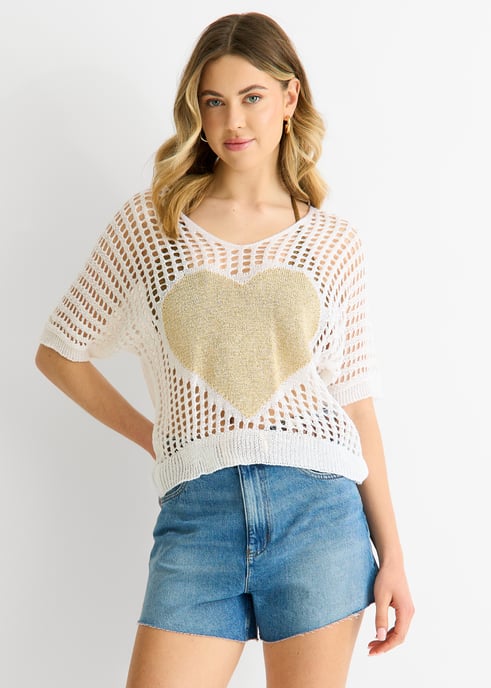 Top de ganchillo con diseño de corazón de red de pescado blanco - Image 2