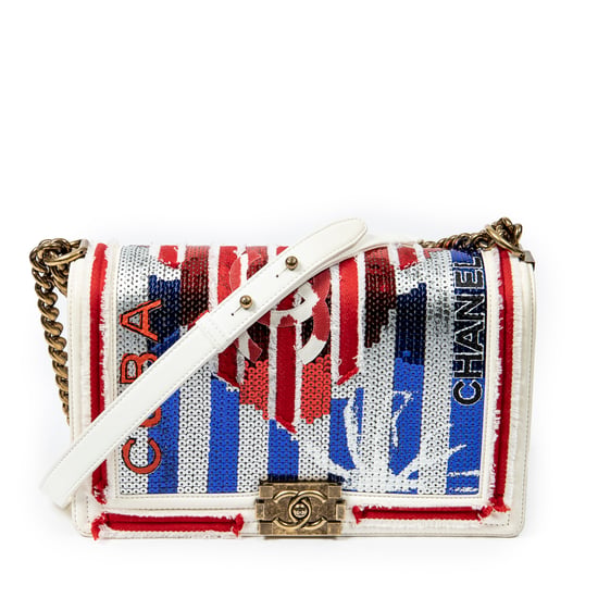 Chanel Paris-Cuba Multicolor Sequin Medium Boy Bag en Rojo/Azul marino/Gris Lienzo - Image 1