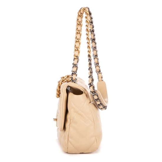 Chanel 19 Flap  en Beige Piel de becerro - Image 3