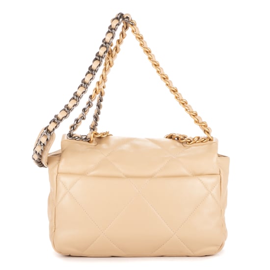 Chanel 19 Flap  en Beige Piel de becerro - Image 4
