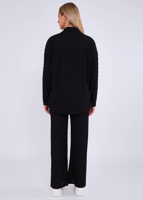 Camisa de manga larga oversize negra texturizada - Image 4