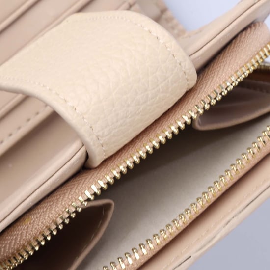 Cartera con cierre tipo zip Valentino Alexia en beige - Image 5