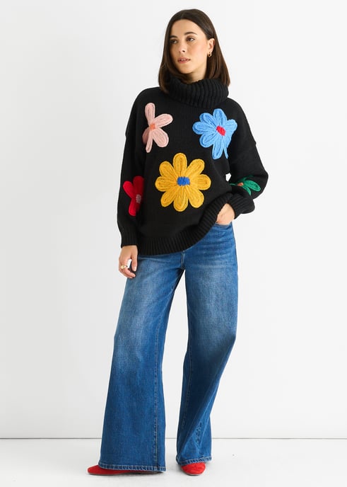 Jersey oversize negro con apliques florales - Image 3