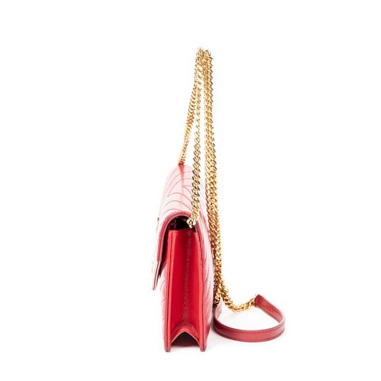Yves Saint Laurent Envelope Wallet On Chain  en Rojo Piel de becerro - Image 3