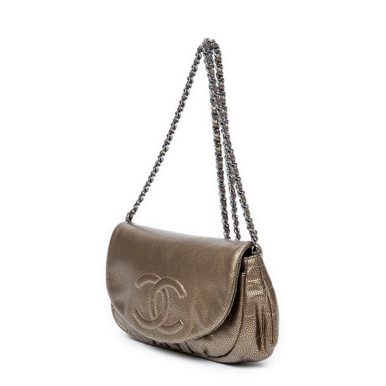 Chanel Half Moon Wallet on Chain  en Oro Piel de becerro - Image 2