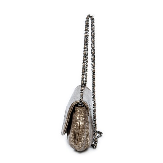 Chanel Half Moon Wallet on Chain  en Oro Piel de becerro - Image 3