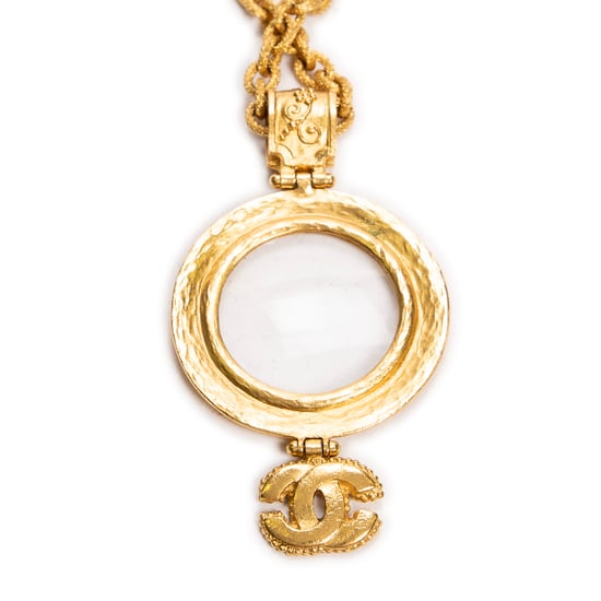 Chanel Magnifying Glass Pendant Necklace  en Oro Acero inoxidable sin níquel - Image 4