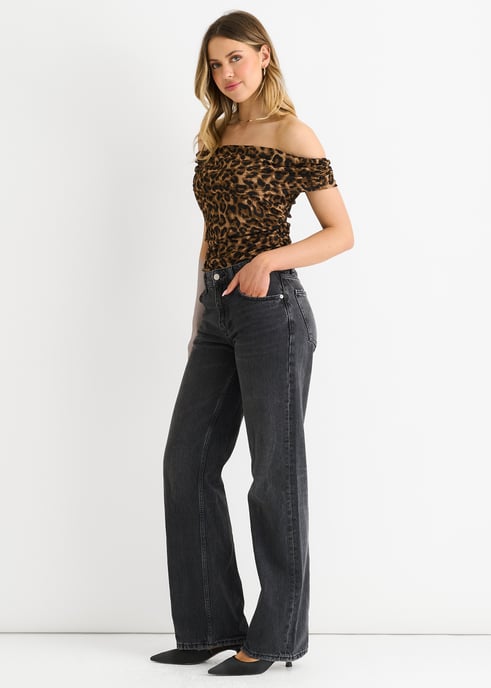 Top Bardot Marrón Animal Print - Image 3