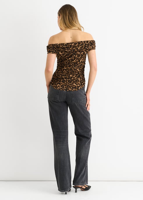 Top Bardot Marrón Animal Print - Image 4
