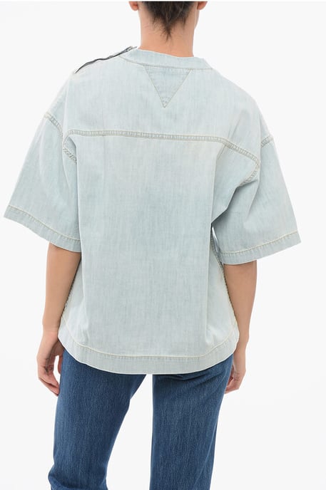 Blusa vaquera lavada clara con bolsillo en el pecho en azul claro - Image 2