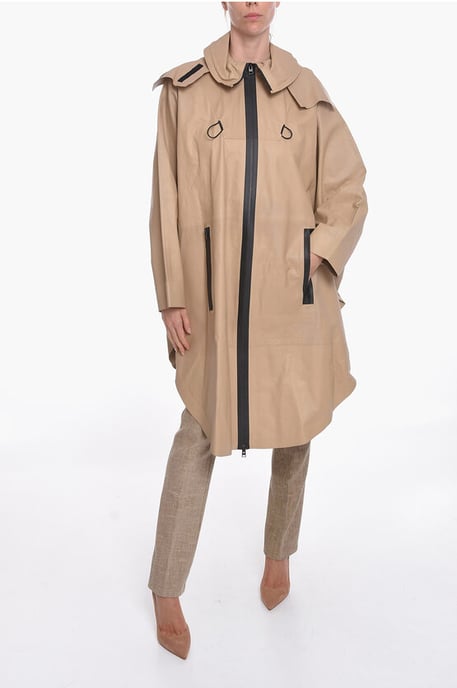 Impermeable de cuero con mangas de murciélago en beige - Image 4