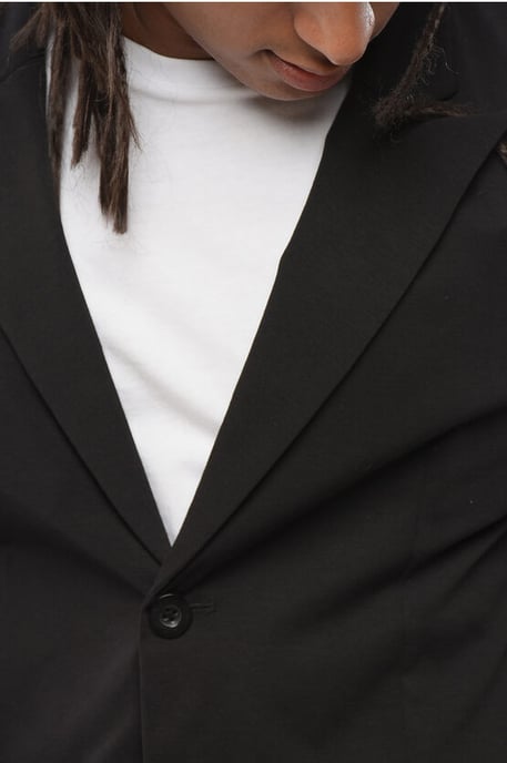 Blazer WOE de botonadura sencilla sin forro en negro - Image 3