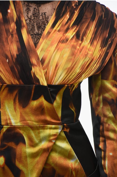 Blazer sin cuello FIRE de satén estampado en naranja - Image 3