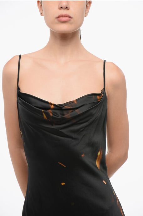 Vestido largo de satén con estampado de llamas en Arancio y Nero - Image 4