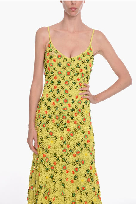 Vestido evasé de viscosa y crochet con motivo floral de cuentas en verde - Image 4