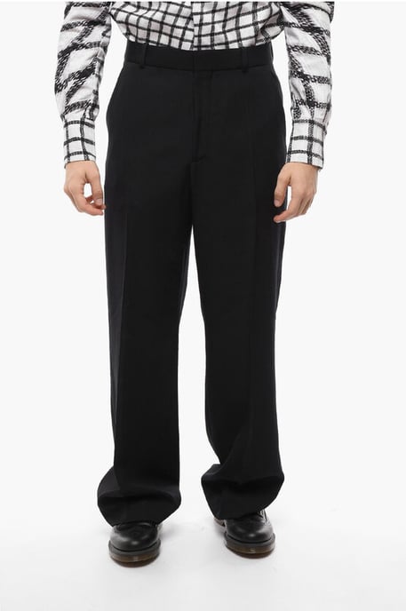 Pantalones holgados de corte relajado en negro - Image 1