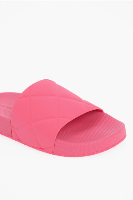 Sandalias de goma mate con motivo Intreccio en color rosa - Image 4