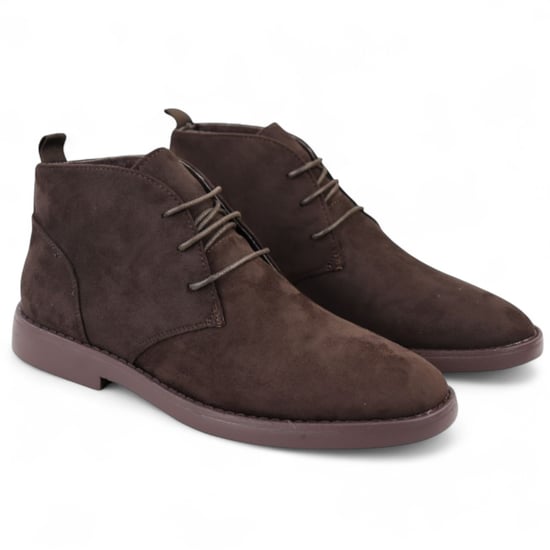 Botas chukka de ante marrón premium estilo desierto para hombre - Image 3