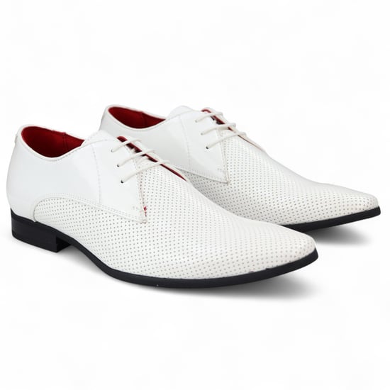 Zapatos formales blancos de punta puntiaguda con cordones y perforaciones para hombre - Image 3