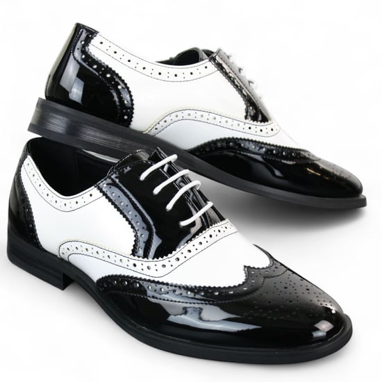 Zapatos de vestir elegantes con cordones de charol y brogues blancos y negros para hombre - Image 3