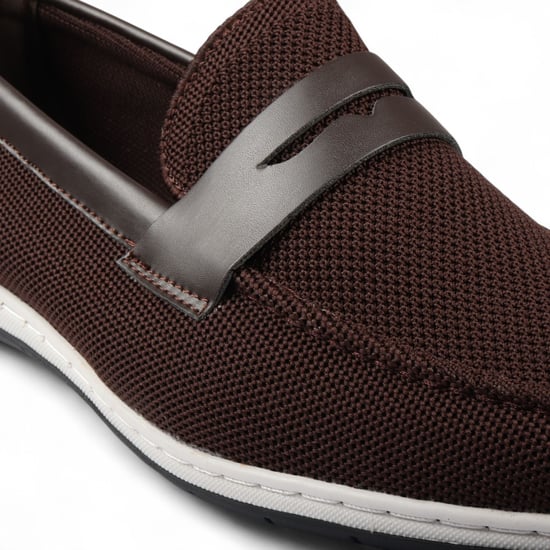 Mocasines marrones transpirables y ligeros sin cordones para hombre - Image 5