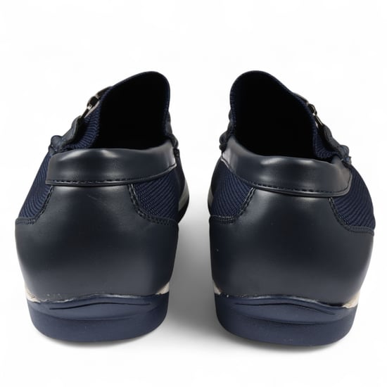 Mocasines transpirables y ligeros de malla azul marino para hombre - Image 4