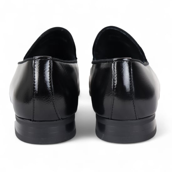 Mocasines clásicos marrones sin cordones para hombre - Image 5