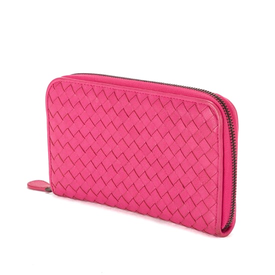 Bottega Veneta Intrecciato Zip Around Wallet  en Rosa Piel de becerro - Image 2