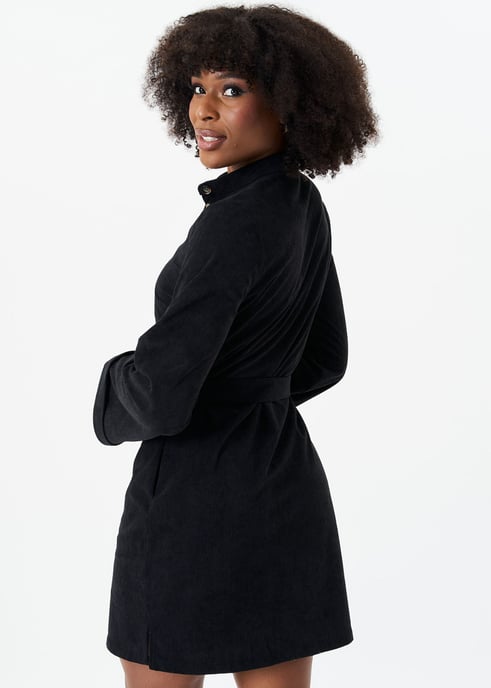 Vestido camisero de pana negro con cinturón y botones delanteros - Image 4
