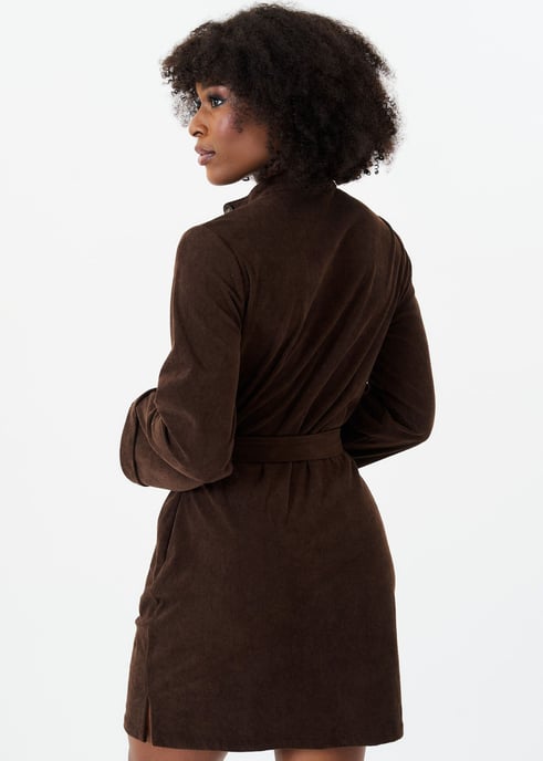 Vestido camisero de pana marrón con botones delanteros y cinturón - Image 4