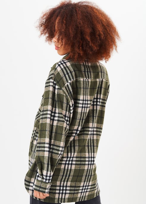 Chaqueta de cuadros verdes con bolsillo extragrande - Image 4