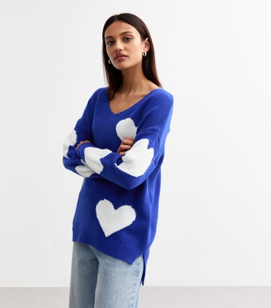 Jersey de punto de corazón oversize con cuello en V azul. - Image 3