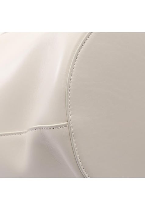 Bolso Tote De Cuero Usado Con Bolsa Extraible Versatil Esencial Para Todos Los Dias - Image 6