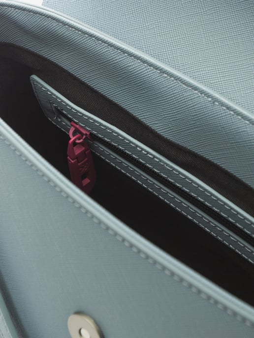 Secret Pon Pon Crossbody bag Women - Image 4