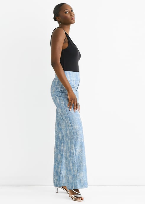 Pantalón con detalle de hebilla azul - Image 3