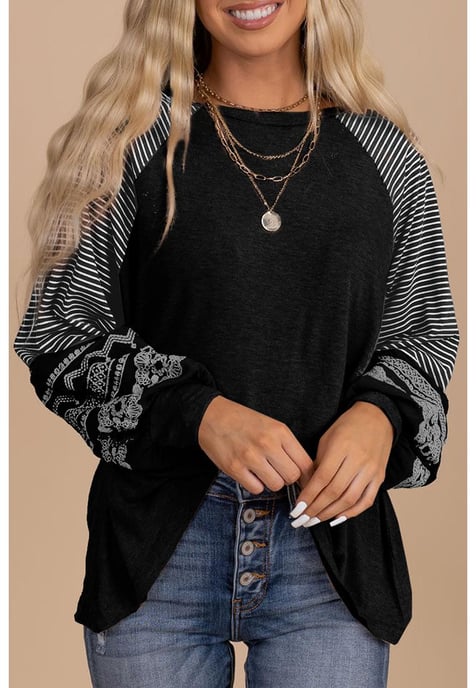 Top Casual de Cuello Redondo con Mangas Rayadas - Image 1