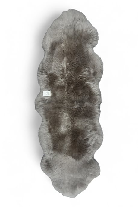 Alfombra de lana auténtica, suave, sedosa y con doble textura de piel de oveja y hongo. - Image 2