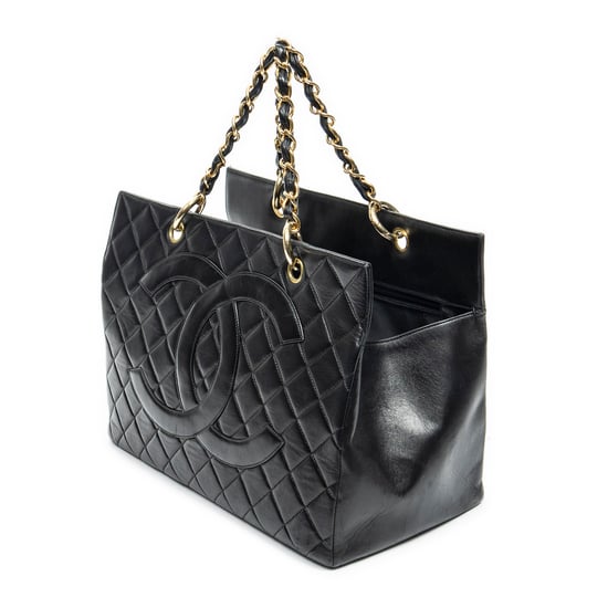 Chanel CC Grand Shopping Tote en Negro Piel de becerro - Image 2