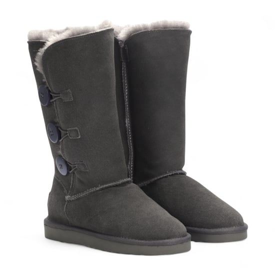 Botas de invierno cálidas de ante de oveja gris con botones para mujer - Willow - Image 3