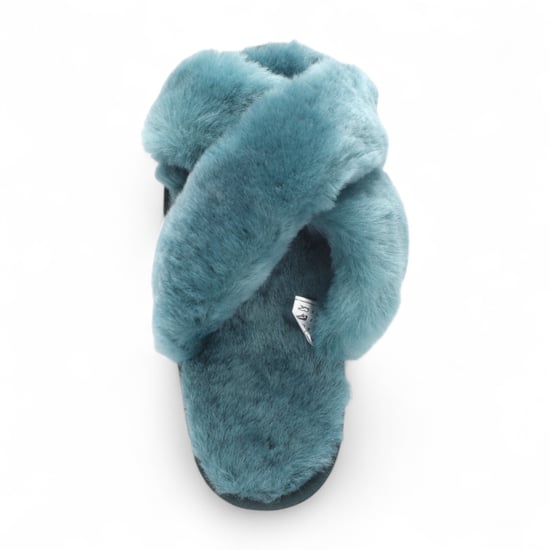 Pantuflas de piel de oveja para mujer, color verde azulado, cálidas y cruzadas con pelo de invierno - Snowbelle - Image 6