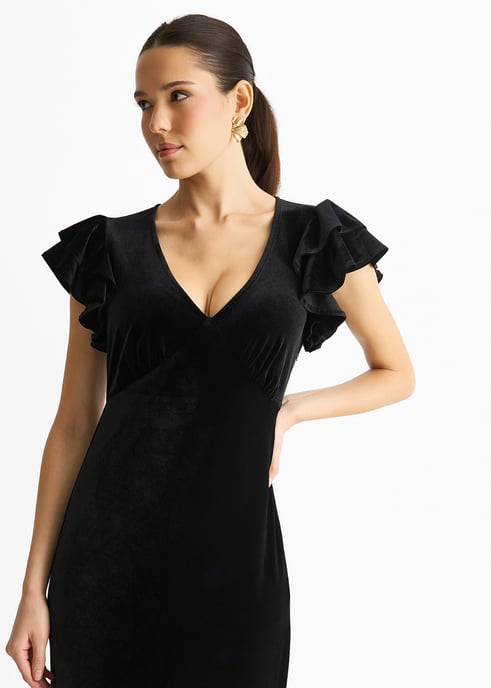 Vestido largo de terciopelo negro con cuello en V y mangas con volantes para ocasiones especiales - Image 2