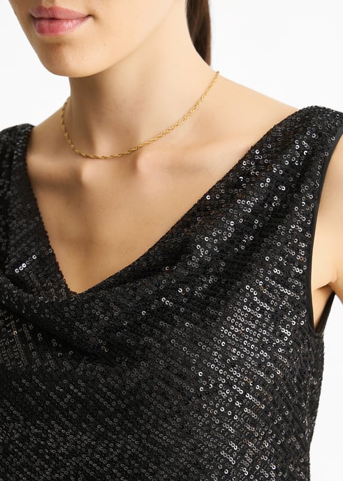 Top negro con cuello vuelto y lentejuelas - Image 2