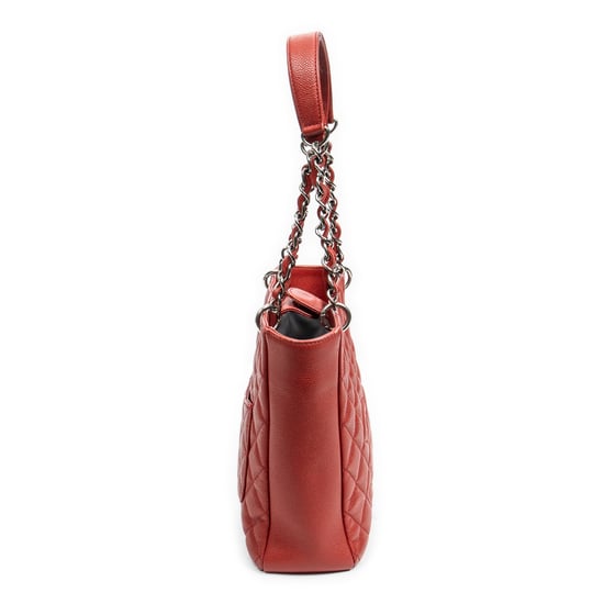 Chanel Petite Shopping Tote  en Rojo Piel de becerro - Image 4