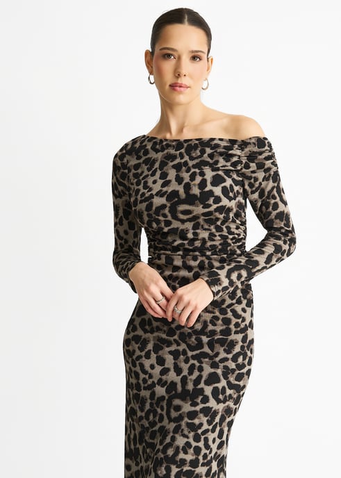 Vestido midi gris de punto animal con un solo hombro - Image 2