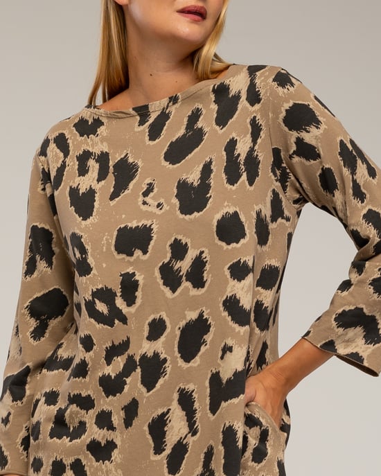 Vestido oversize de estampado animal print - Image 4
