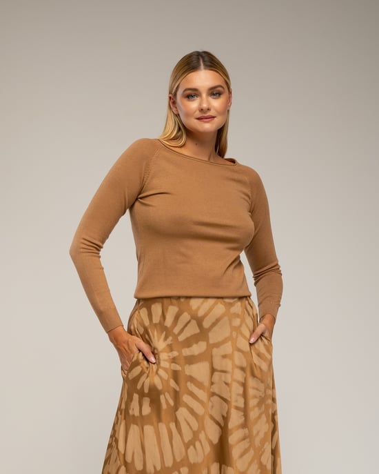 Falda midi con seda, estampado geometrico - Image 4