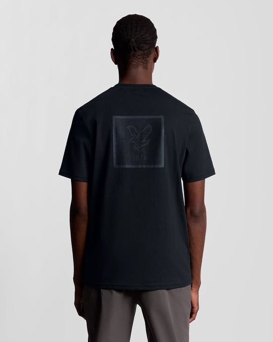 Camiseta Deportiva con Logo Tonal Lyle & Scott - Marino - Image 4