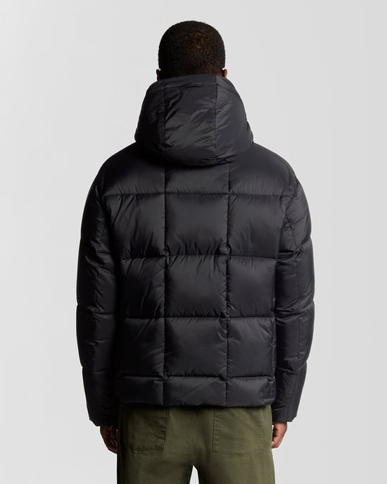 Chaqueta Puffer de Cuadrado Cocoon Lyle & Scott - Negra - Image 4
