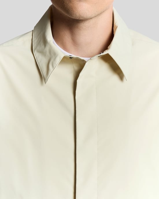 Camisa Overshirt de Nailon Resistente al Agua Lyle & Scott - Gris - Image 3